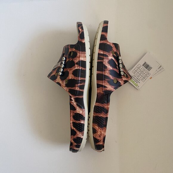 NWT Crocs Classic Animal Remix Slide Sandals Size 12 207841-2Y4 Summer Leopard main image 16